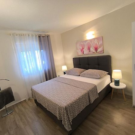 Villa Seaview With Pool - Apartment Cotton Трогир Экстерьер фото